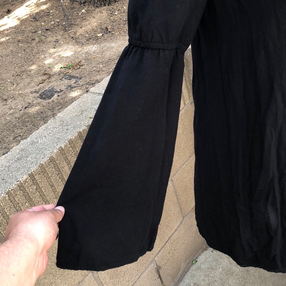 Re:named bell sleeve top - Picture 4 of 6